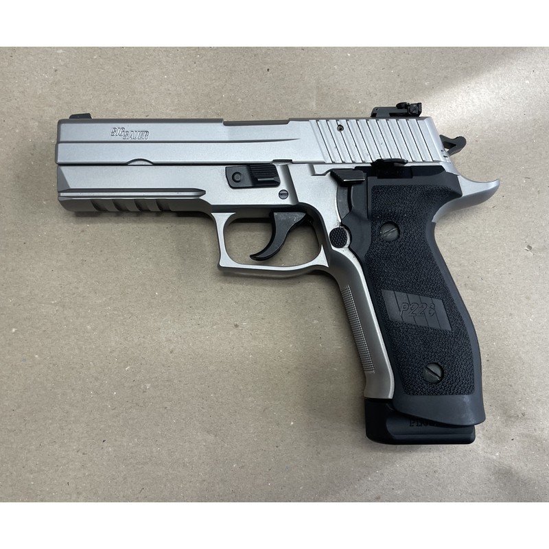 Pistolet Sig Sauer P226 LDC II - 9x19 2
