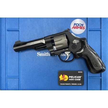 Revolver Smith & Wesson Performance Center 327 WR - 9x19