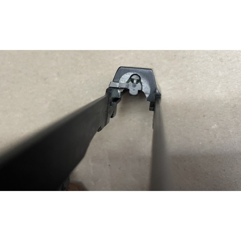 Pistolet Unique DES 69-U .22 lr