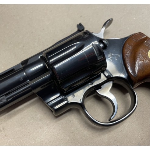 Revolver Colt Python  6" .357 Mag (0082)