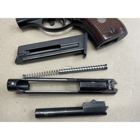 Pistolet Beretta 87 BB 22.lr (0107)