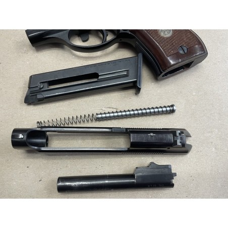 Pistolet Beretta 87 BB 22.lr (0107)
