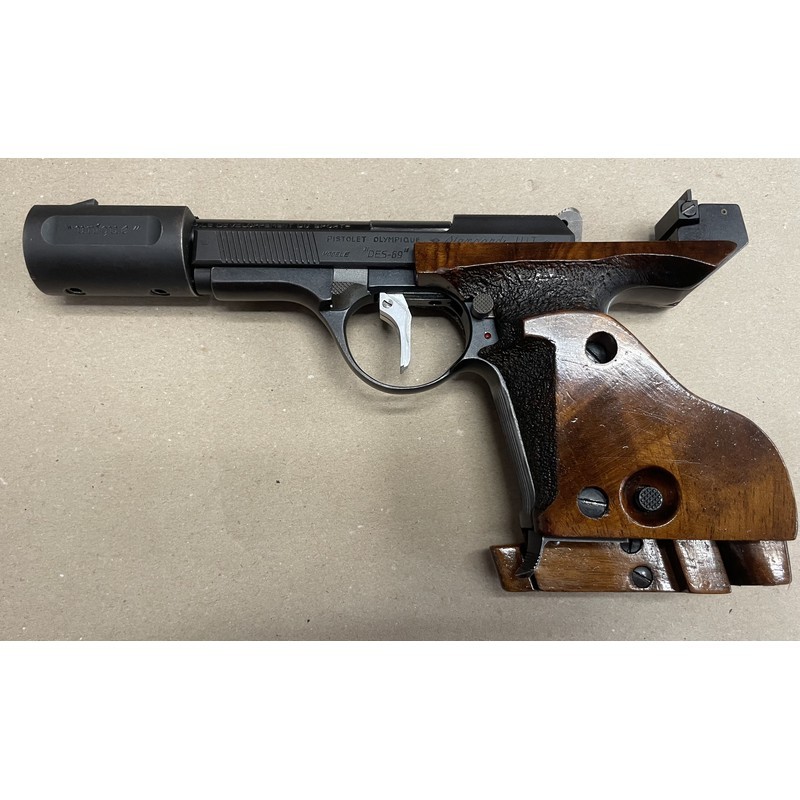 Pistolet Unique DES 69 .22 lr (0174)