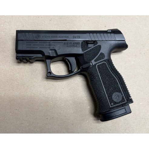 Pistolet Steyr C9-A2 MF - 9x19 (0206)