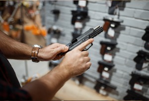 Risque professionnel : Les pièces à fournir pour une demande d’autorisation de détention d’arme